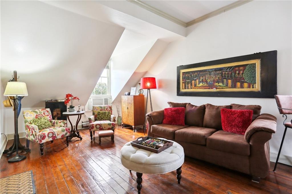 718 Barracks Street #6, New Orleans, Louisiana image 3