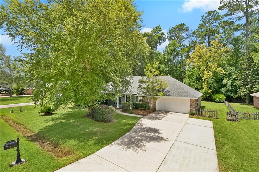 418 Westwood Drive, Mandeville, Louisiana image 2