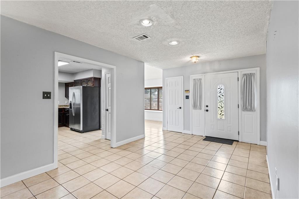 1701 Cambridge Drive, La Place, Louisiana image 2
