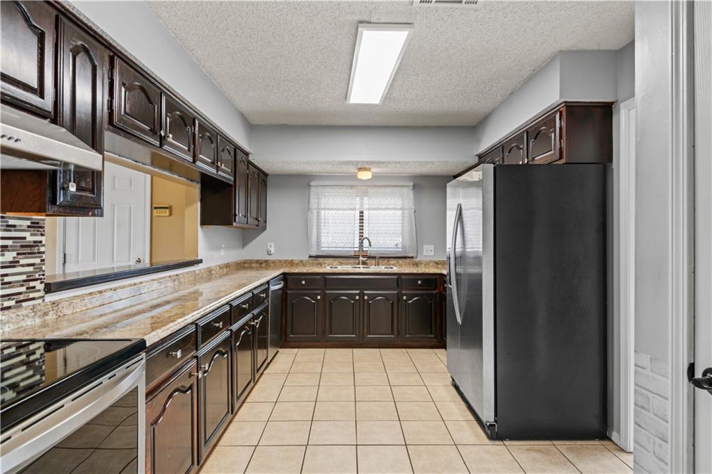 1701 Cambridge Drive, La Place, Louisiana image 3
