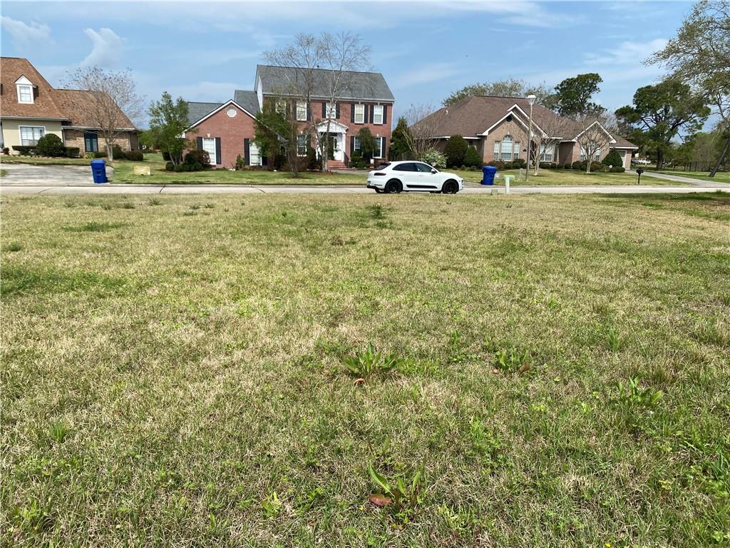 7 Laquinta Drive, Slidell, Louisiana image 1