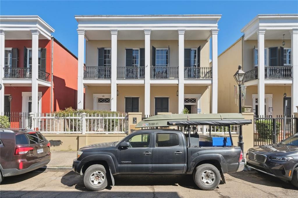 1216 26 Chartres Street, New Orleans, Louisiana image 2