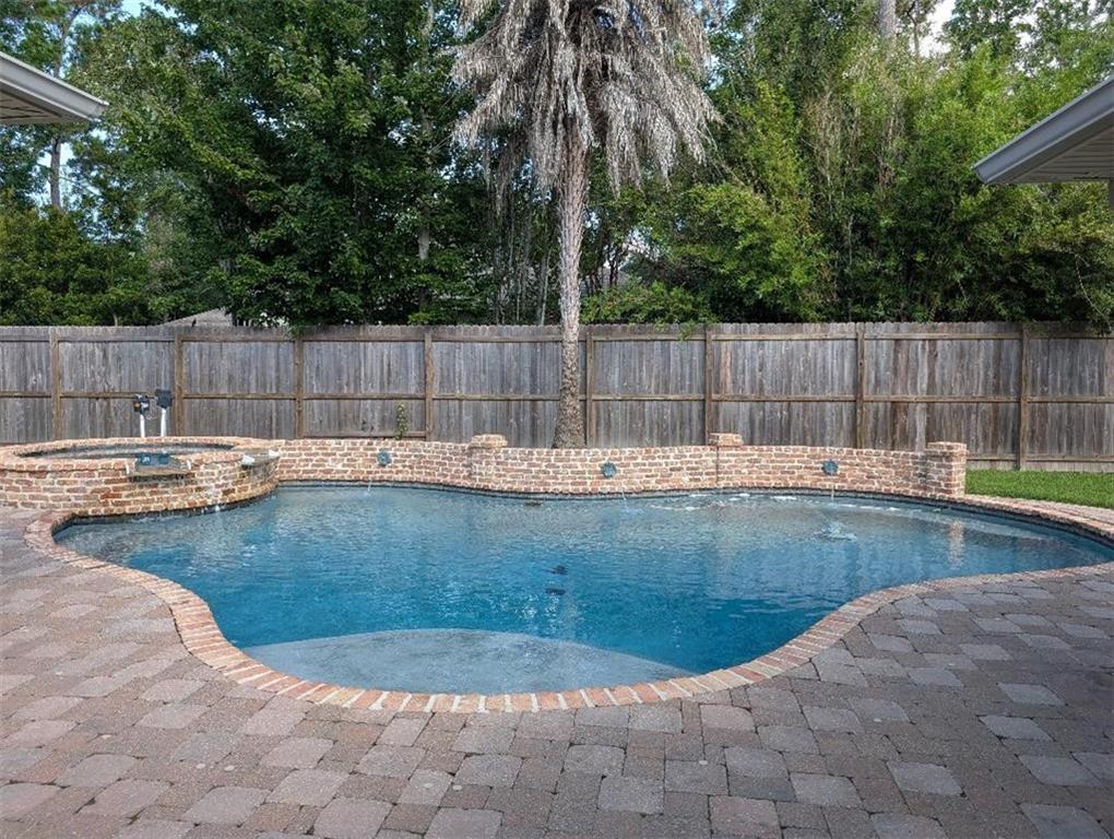 11 Mark Smith Drive, Mandeville, Louisiana image 25