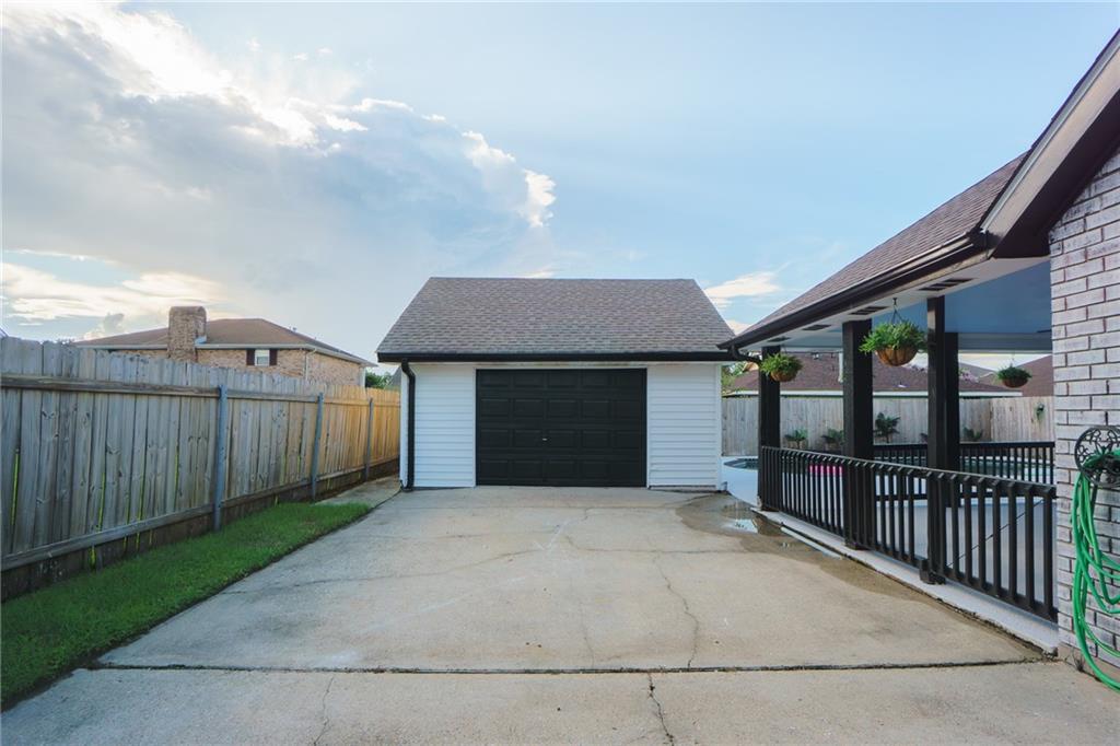 2900 Oak Drive, Violet, Louisiana image 3