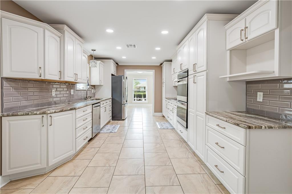 305 Devon Road, La Place, Louisiana image 7