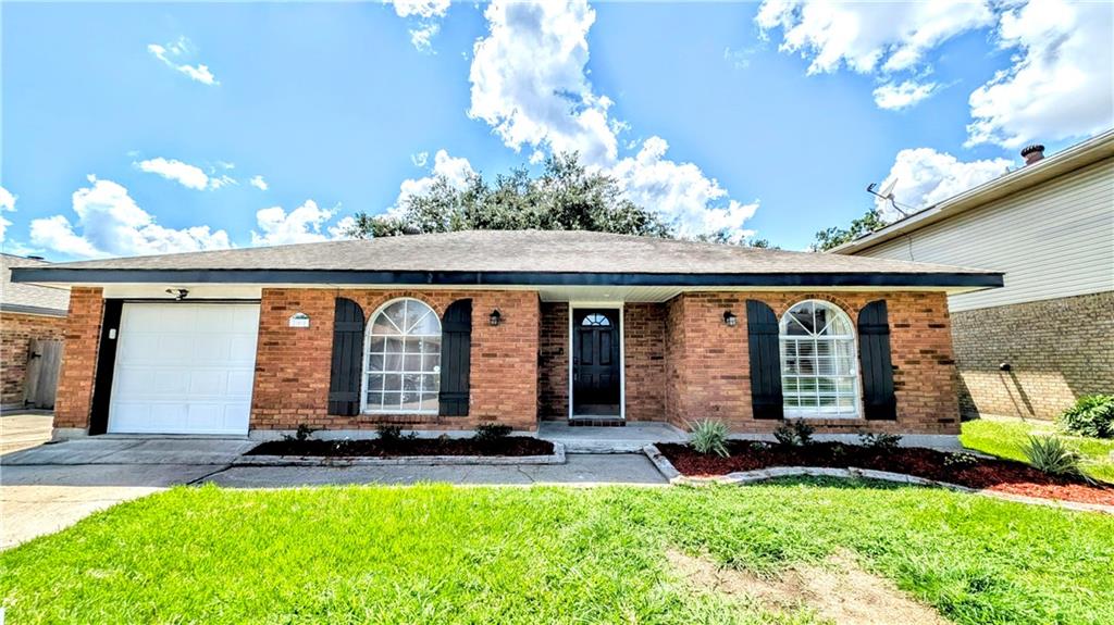 268 Sugarpine Drive, Gretna, Louisiana image 1