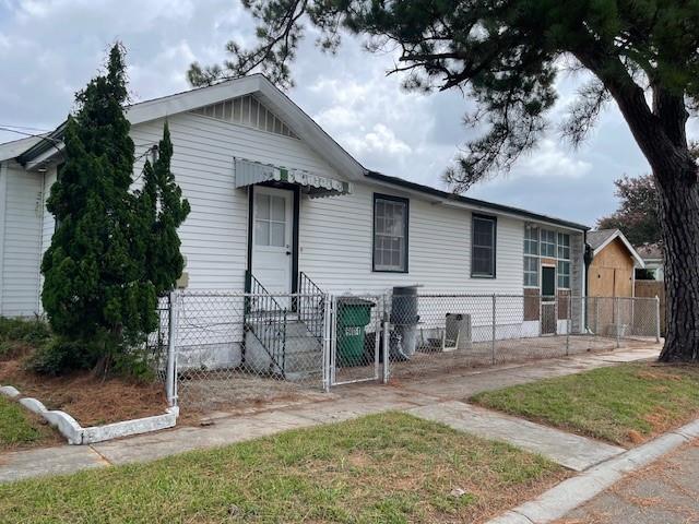 901 Poplar Street, Metairie, Louisiana image 2