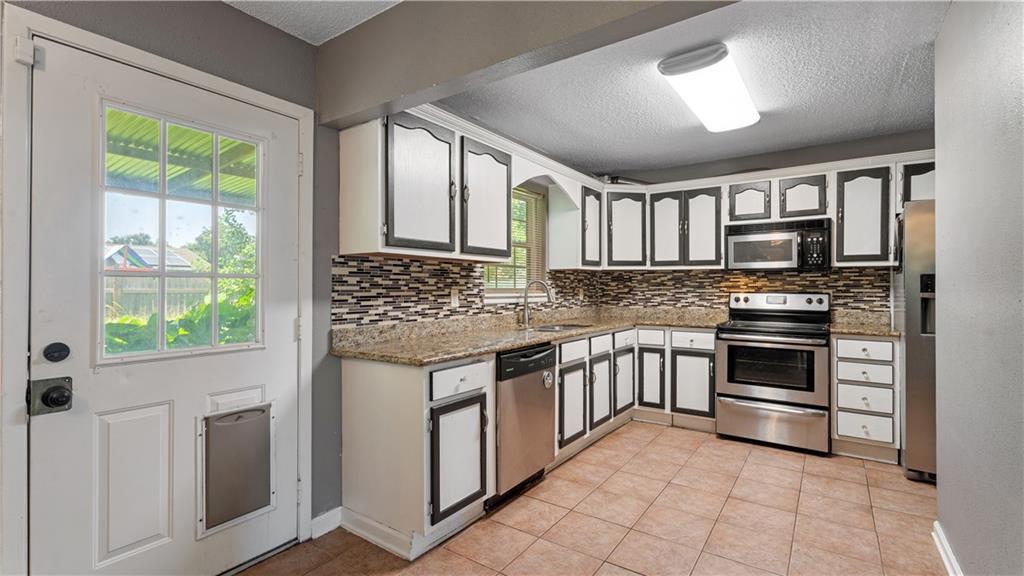 3804 Glenoak Drive, Harvey, Louisiana image 5