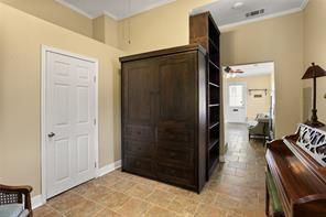 1233 Ursulines Avenue, New Orleans, Louisiana image 14