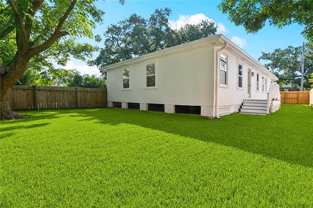 4900 Moore Drive, New Orleans, Louisiana image 18