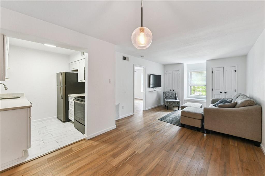 1532 St Andrew Street #307, New Orleans, Louisiana image 4