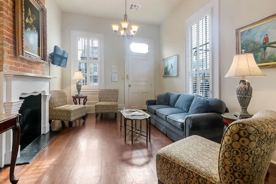 1009 N Rampart Street, New Orleans, Louisiana image 3