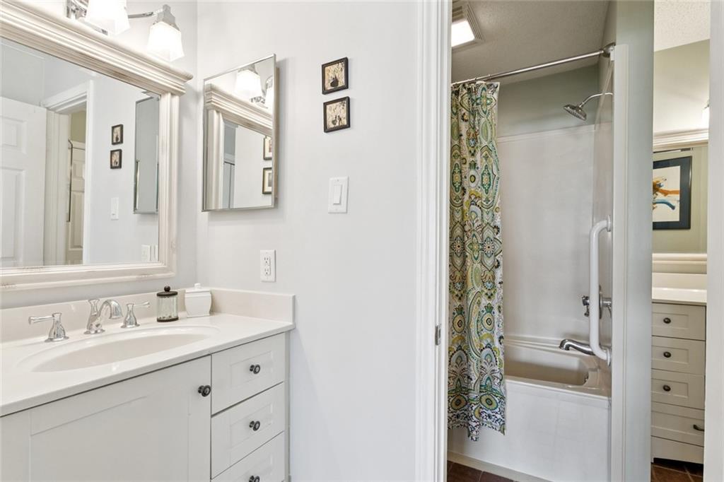 205 Audubon Trace #205, Jefferson Parish, Louisiana image 13