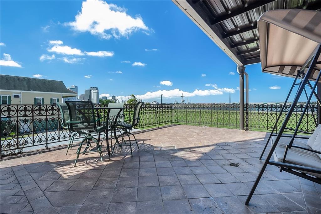 Photo 2 of Condominium at 330 Morgan St #202, New Orleans, LA 70114 | MLS# 2127486 |  | Sold on 2018-01-12