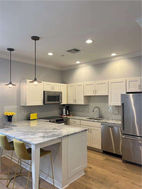 411 Bienville Street 403