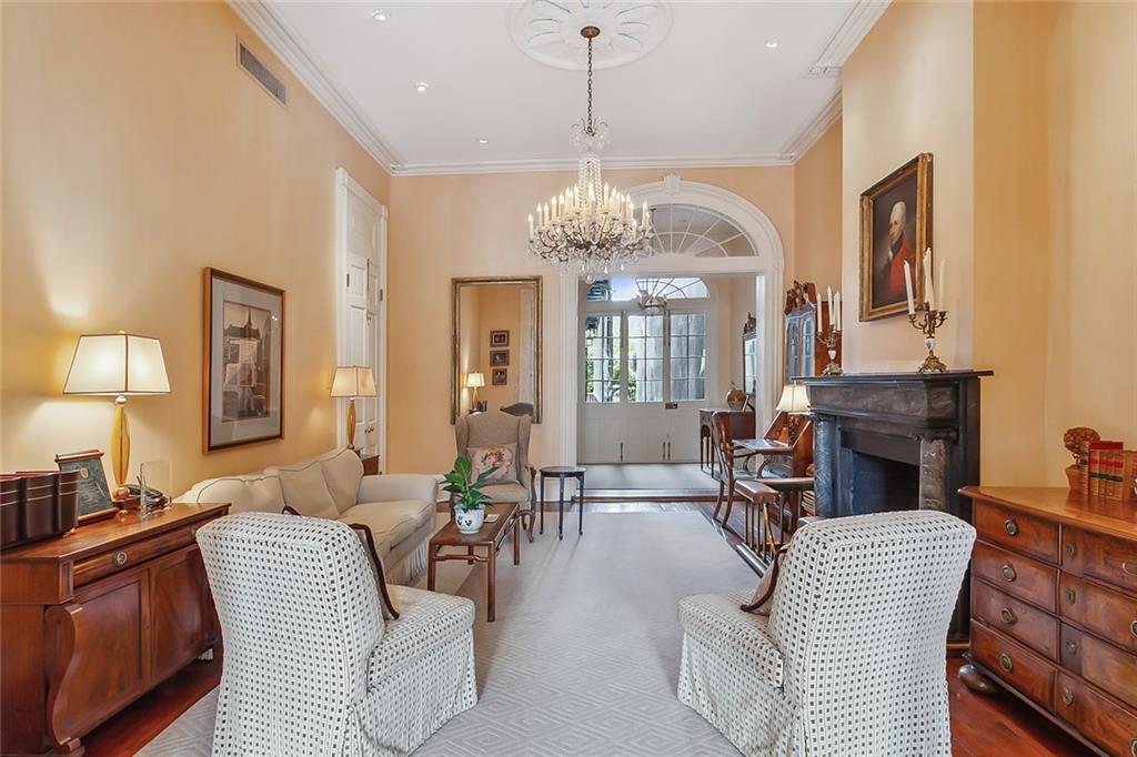 1229 Chartres Street, New Orleans, Louisiana image 9