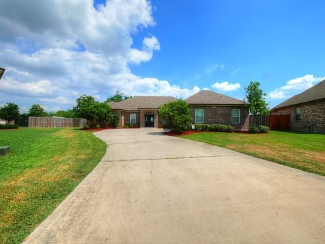 150 Chapel Hill Road, Belle Chasse, LA 