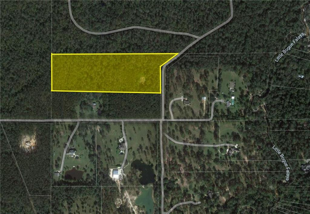 Beautiful exclusive private estate acreage minutes from downtown Covington. Almost 16 acres nestled just off the main Johnsen Rd in area of other gorgeous properties of this size and larger.