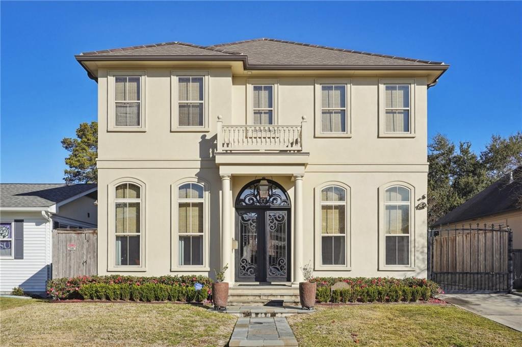 1305 Crestmont Drive, Metairie, LA 