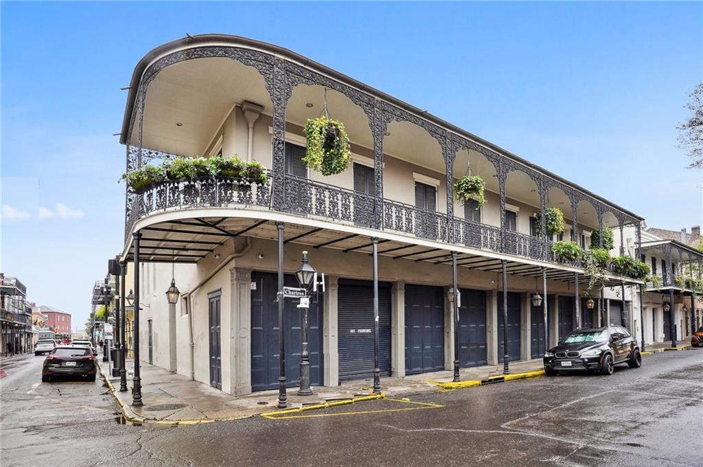 Photo of 930 CHARTRES Street, New Orleans, LA 70116