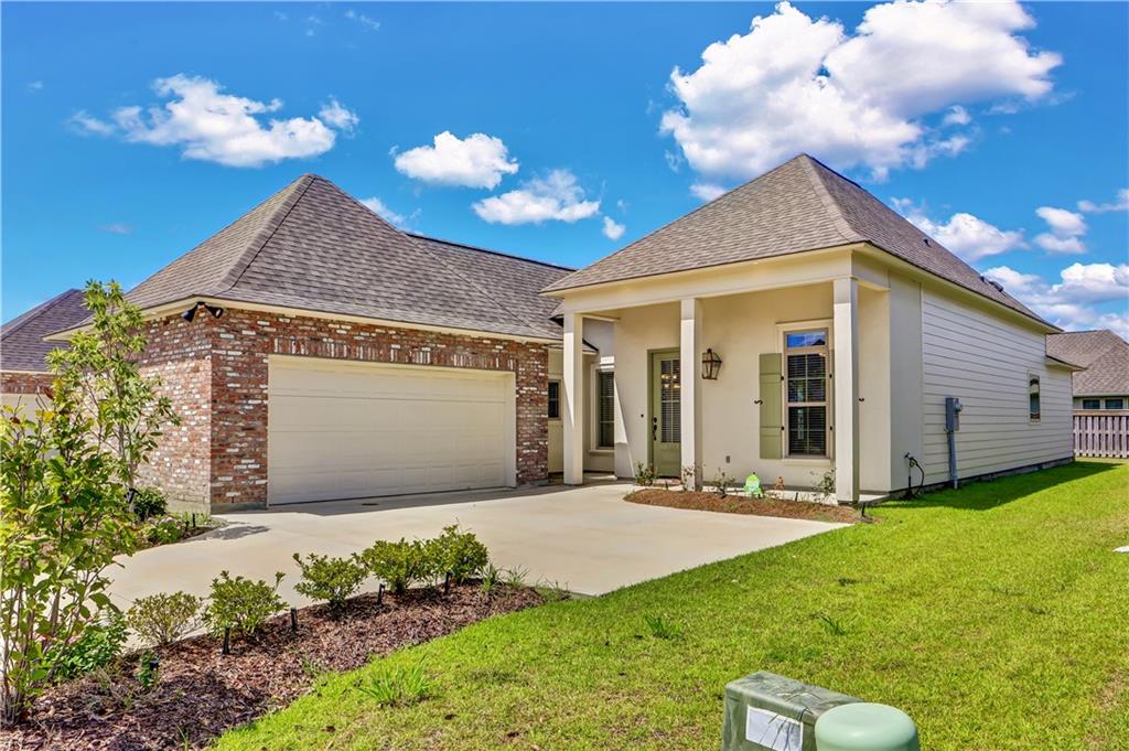 548 Flycatcher Drive, Baton Rouge, LA 