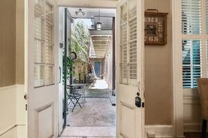 421 Burgundy Street #1, New Orleans, Louisiana image 12