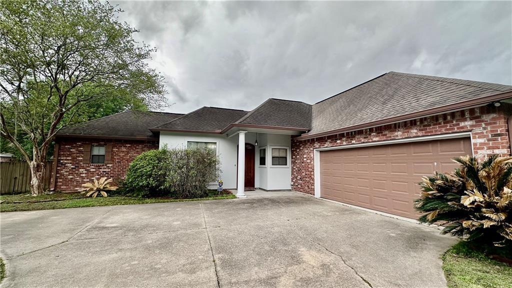 9470 Lake Lily Avenue, Baton Rouge, Louisiana image 2