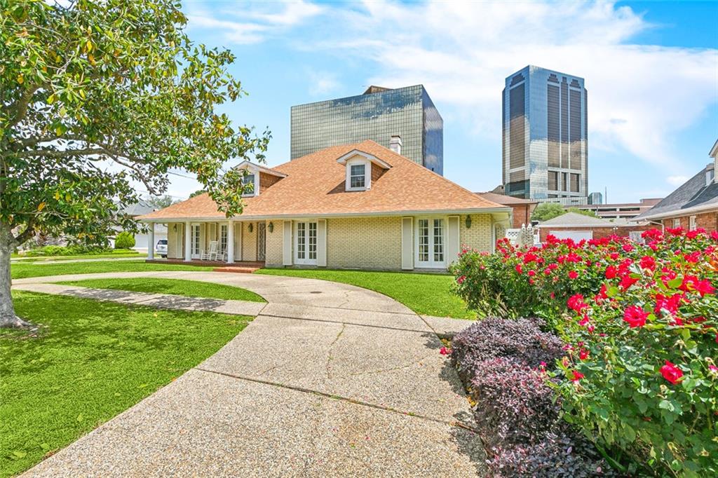 3825 Severn Avenue, Metairie, LA 