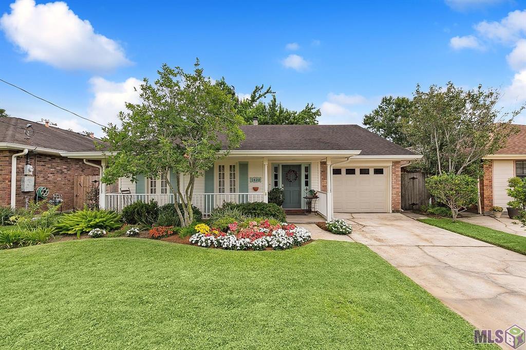 1620 Persimmon Drive, Metairie, LA 