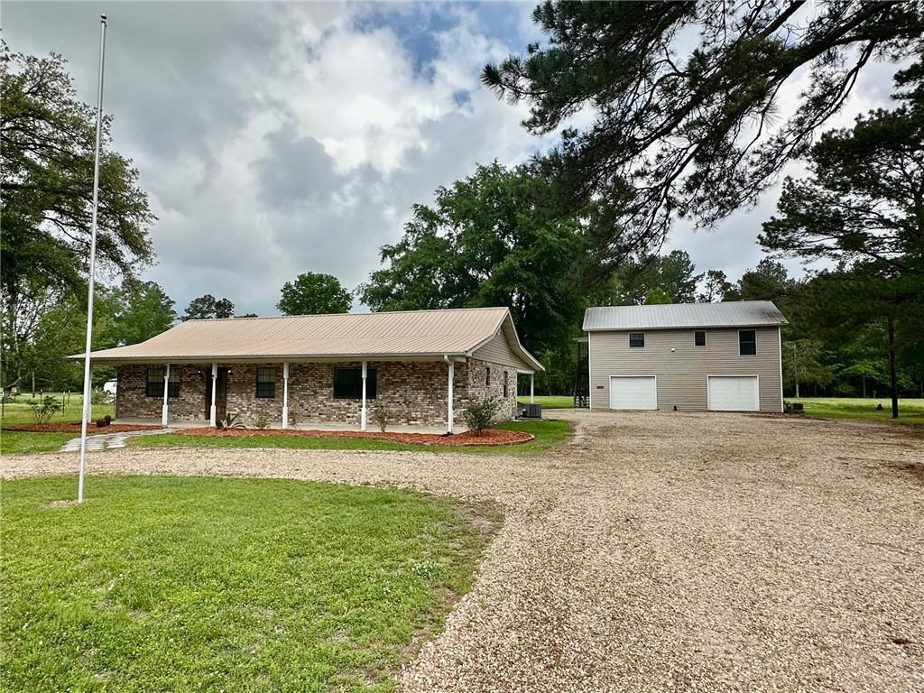 13027 Tammy Drive, Tickfaw, Louisiana image 1