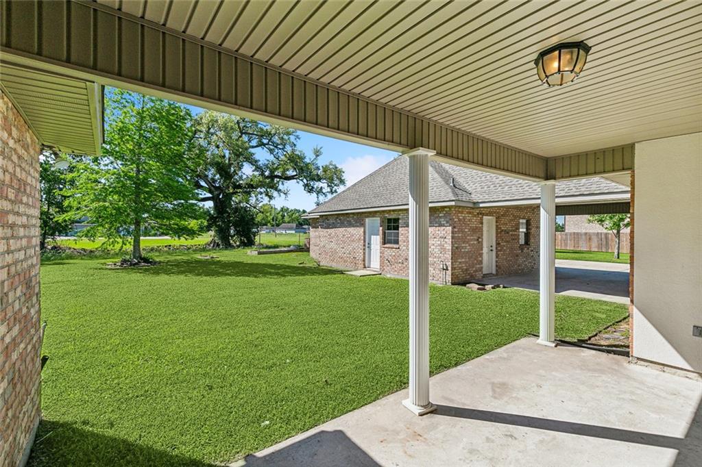 307 Lac Verret Drive, Luling, Louisiana image 19