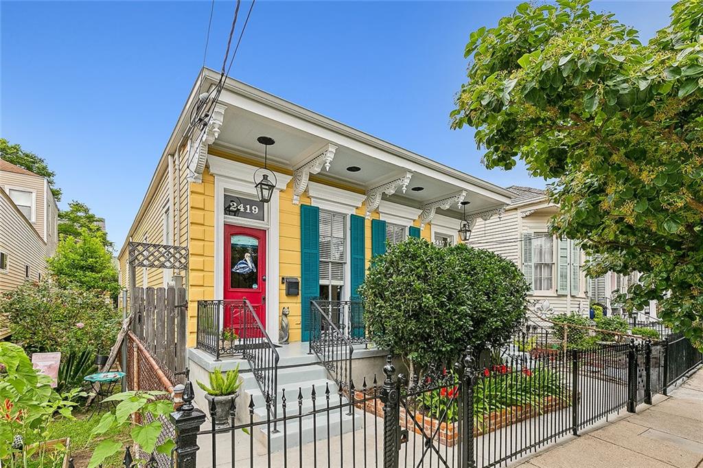 Renovated in 2019 and meticulously maintained since, this Irish Channel gem is nestled just one block from Magazine Street. This home boasts a complete remodel including all aspects of the home save the flooring, studs, firplaces and ceiling. A unique blend of historic charm and modern amenities, featuring 12-foot ceilings, 10-foot antique doors, and original heartwood pine flooring. Large windows ensure plenty of natural lighting throughout the house. Amentities abound including Quartz counters & island, upgraded stanless refrigerator & stove,  energy efficient plumbing, lighting & plumbing, tankless water heater, 2 air conditioners and more.

Escape to the backyard’s lush gardens for your own private oasis. Situated in a highly sought-after X Flood Zone, this home offers peace of mind with its elevated position. 

Live within walking distance to Magazine Street shops and restaurants, and enjoy the best of New Orleans' Mardi Gras season with easy access to the city’s uptown parades. This home combines historic elegance with contemporary living, making it an ideal haven in one of the city’s most desirable neighborhoods. https://deref-mail.com/mail/client/xmwEs6ICIXE/dereferrer/?redirectUrl=https%3A%2F%2Fwww.zillow.com%2Fview-imx%2F25030727-981d-4d10-b7a6-a9dcfdcdf21f%3FsetAttribution%3Dmls%26wl%3Dtrue%26initialViewType%3Dpano%26utm_source%3Ddashboard