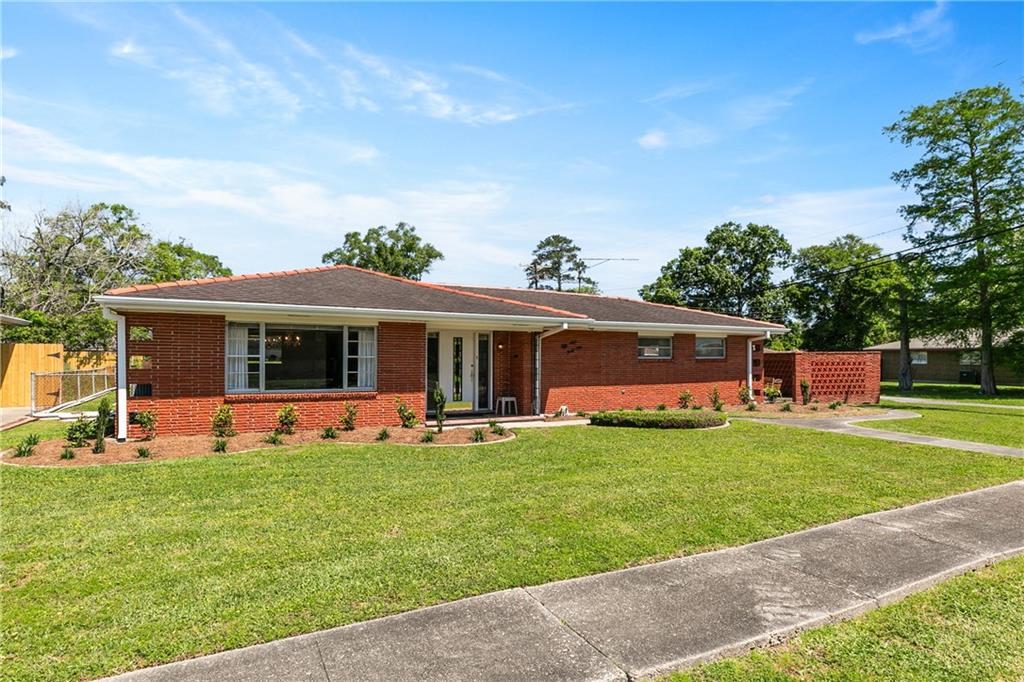 5942 Warwick Court, New Orleans, Louisiana image 2