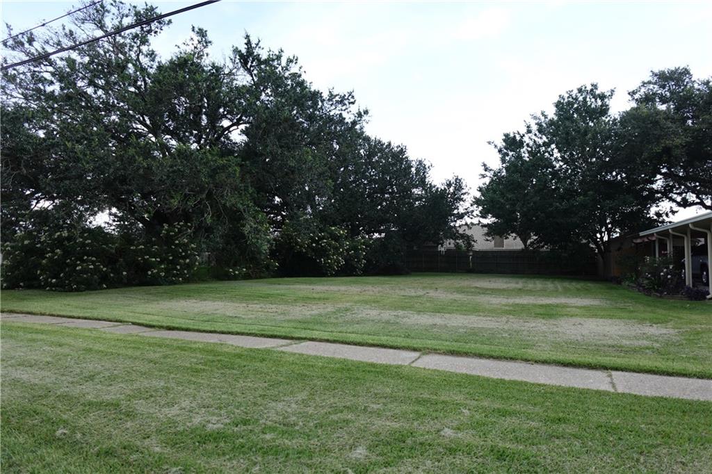 Avron Boulevard, Metairie, Louisiana image 1
