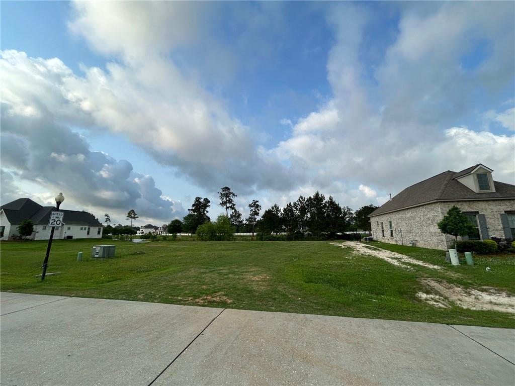 712 Night Heron Lane, Madisonville, Louisiana image 2