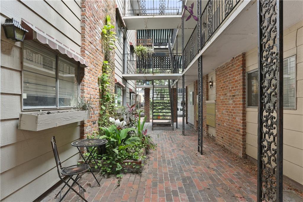 2855 St Charles Avenue #107, New Orleans, Louisiana image 3