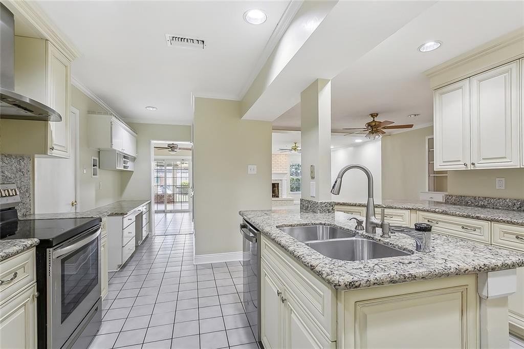 5033 Bissonet Drive, Metairie, Louisiana image 10