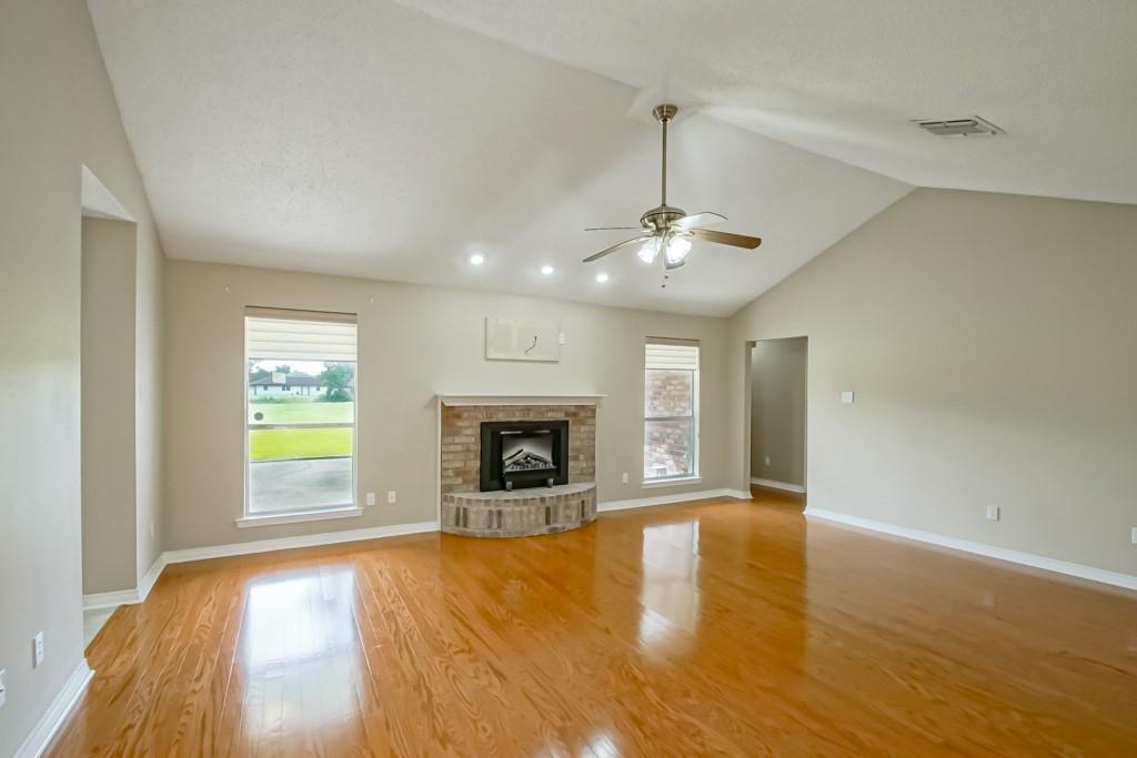 2136 Champions Drive, La Place, Louisiana image 3