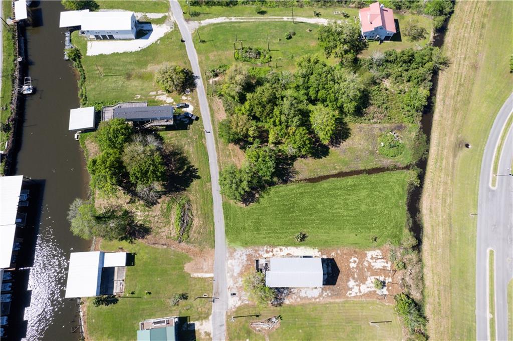 2121 Robin Street, St Bernard, Louisiana image 2
