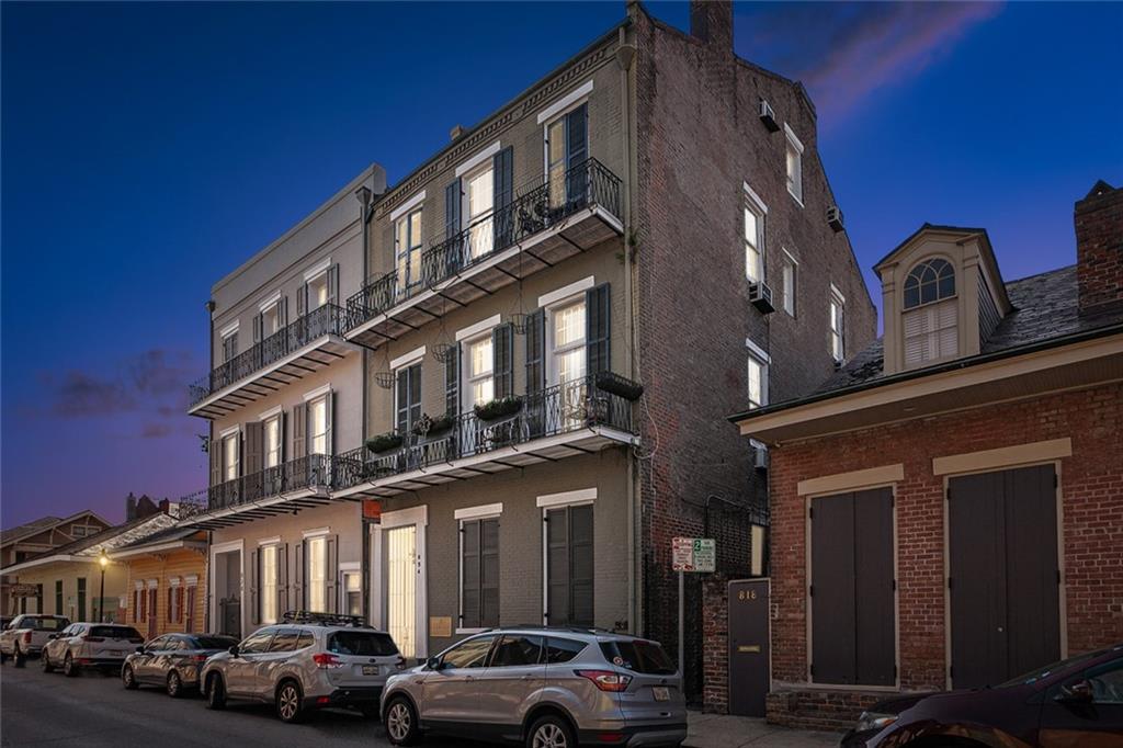 824 Burgundy Street #2A,B, New Orleans, Louisiana image 2