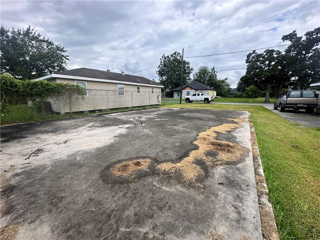 Licciardi Drive, Violet, Louisiana image 6