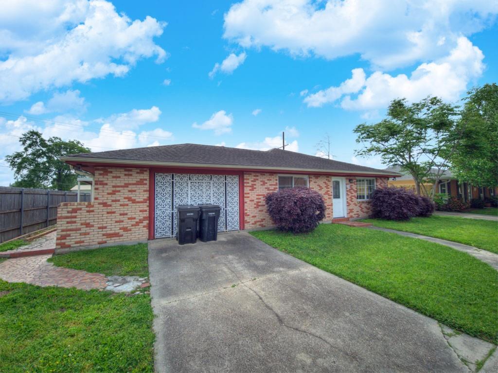 2121 Brigade Drive, Chalmette, Louisiana image 2