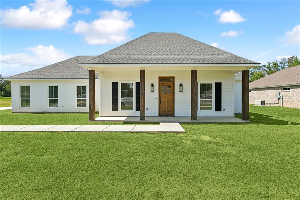 13704 Alvin Sibley Road, Walker, Louisiana image 1