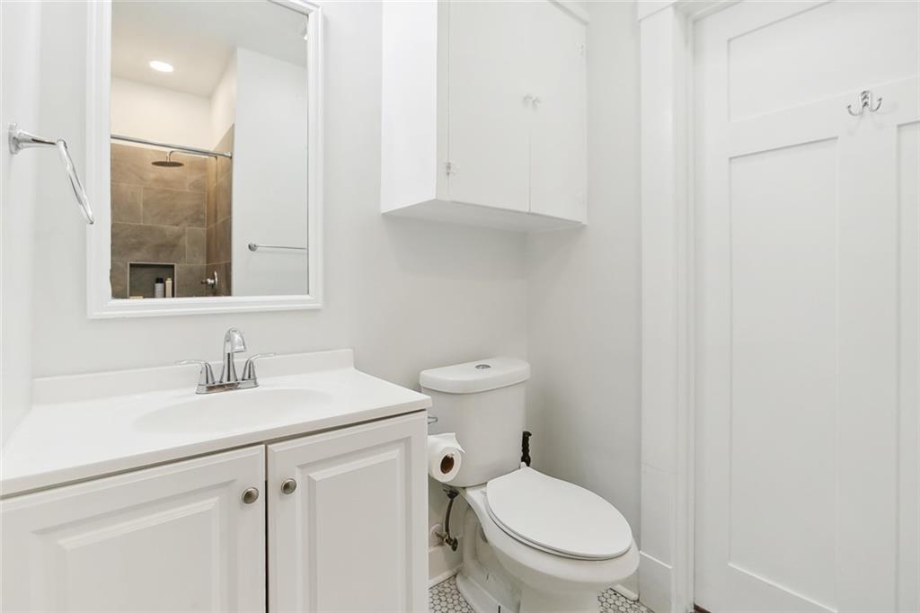 2202 00 Nashville Avenue, New Orleans, Louisiana image 9