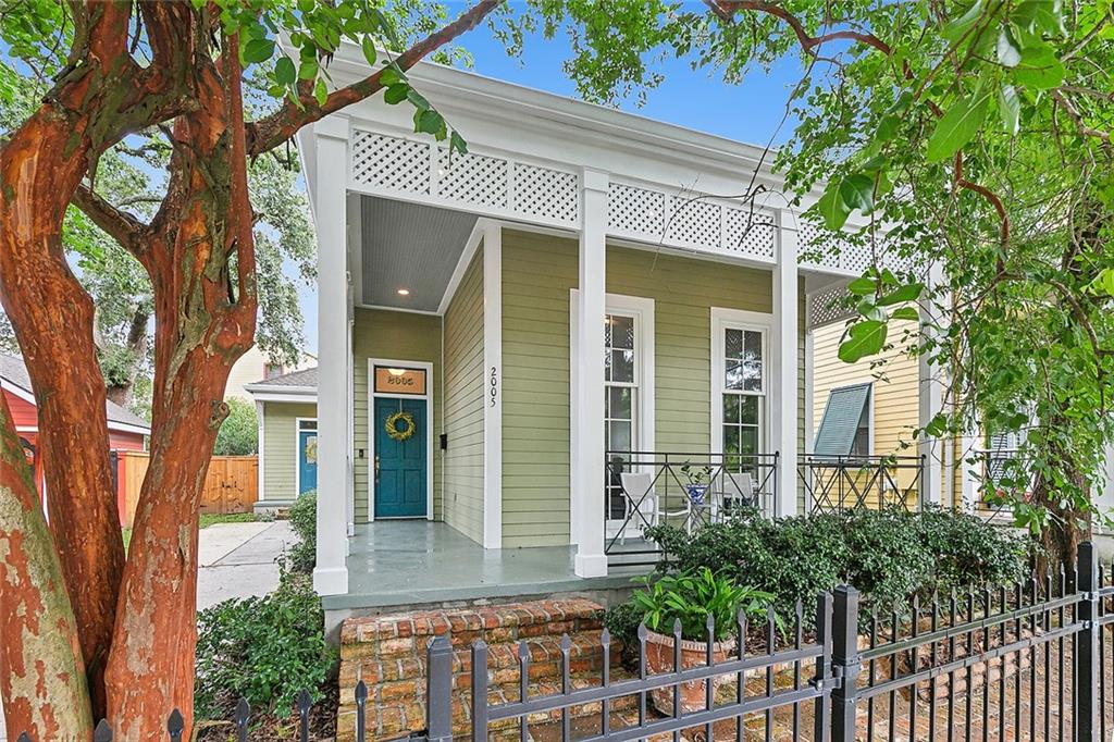 Get ready for the NOLA experience! This well maintained 2007 build exudes the historic feel and look of New Orleans. Centrally located between uptown, downtown, the CBD and French Quarter, this location offers easy interstate access while maintaining pedestrian distance to all New Orleans has to offer. Just within a few blocks of the city's best bars, breweries, restaurants, and shopping! Conveniently located near Magazine Steet and only a few more blocks to St. Charles providing streetcar access. Further adding to the appeal of this beautiful home is that it is situated on a Bottner Park front facing lot! Home features include: Open floorplan offering connected dining room, kitchen, and living room. Fresh paint in most interior and exterior areas. Engineered wood in all bedrooms and main living spaces. 2024 garbage disposal. 6.1 surround sound stereo wiring. Multiple USB included electrical outlets. 2020 and 2024 air conditioning compressors and evaporators. Smart AC control systems for upstairs and downstairs temperature control. Double pane gas sealed windows. Outdoor speakers and wiring to central receiver location. Smart LED porch lighting (app. color and timing control). Raptor gutter guards. Attached lawn equipment/storage shed. And so much more! Call us today to privately view!