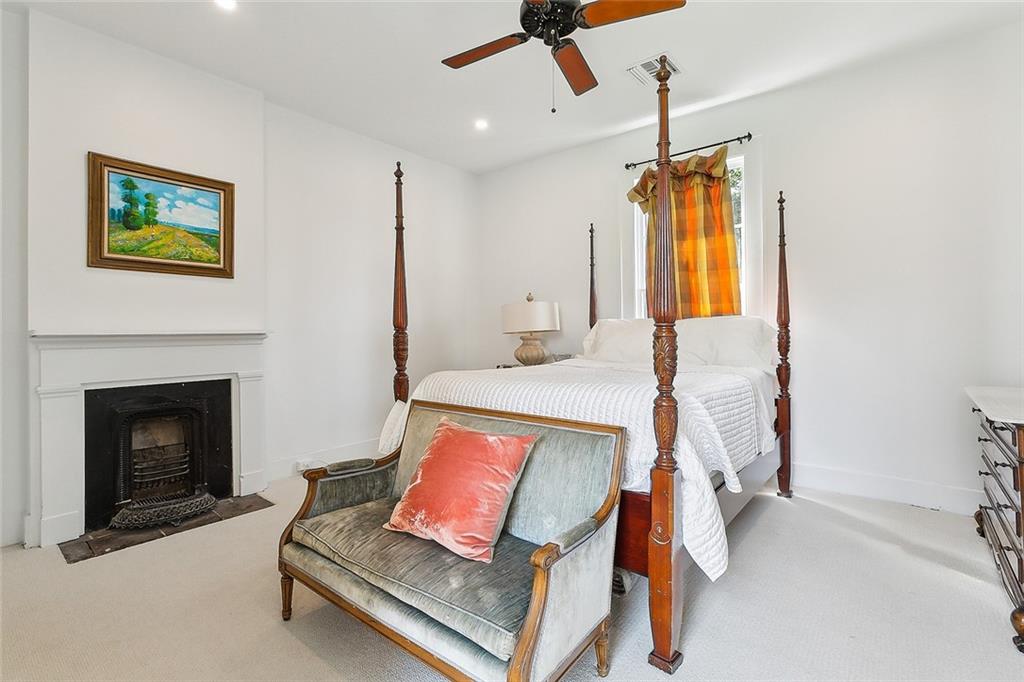 2027 Carondelet Street, New Orleans, Louisiana image 32