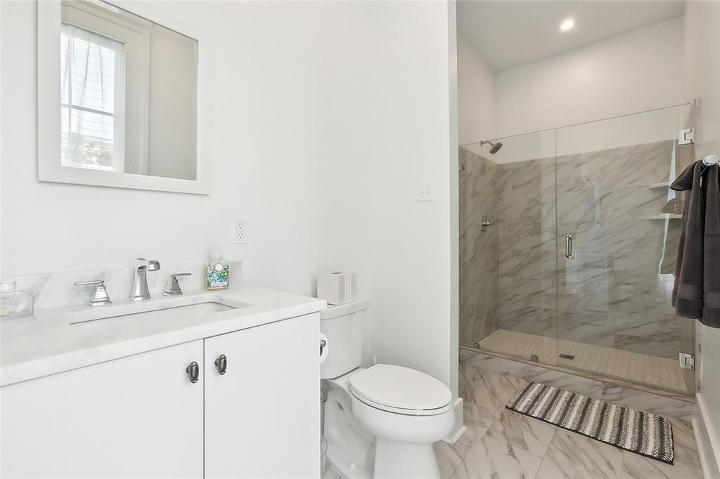 2027 Carondelet Street, New Orleans, Louisiana image 33
