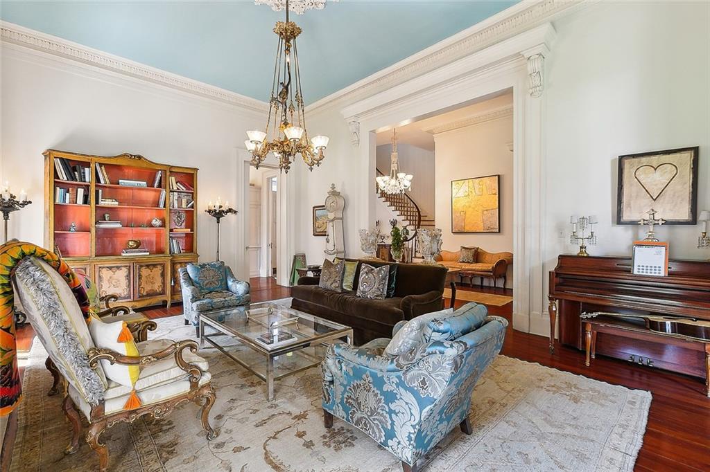 2027 Carondelet Street, New Orleans, Louisiana image 9