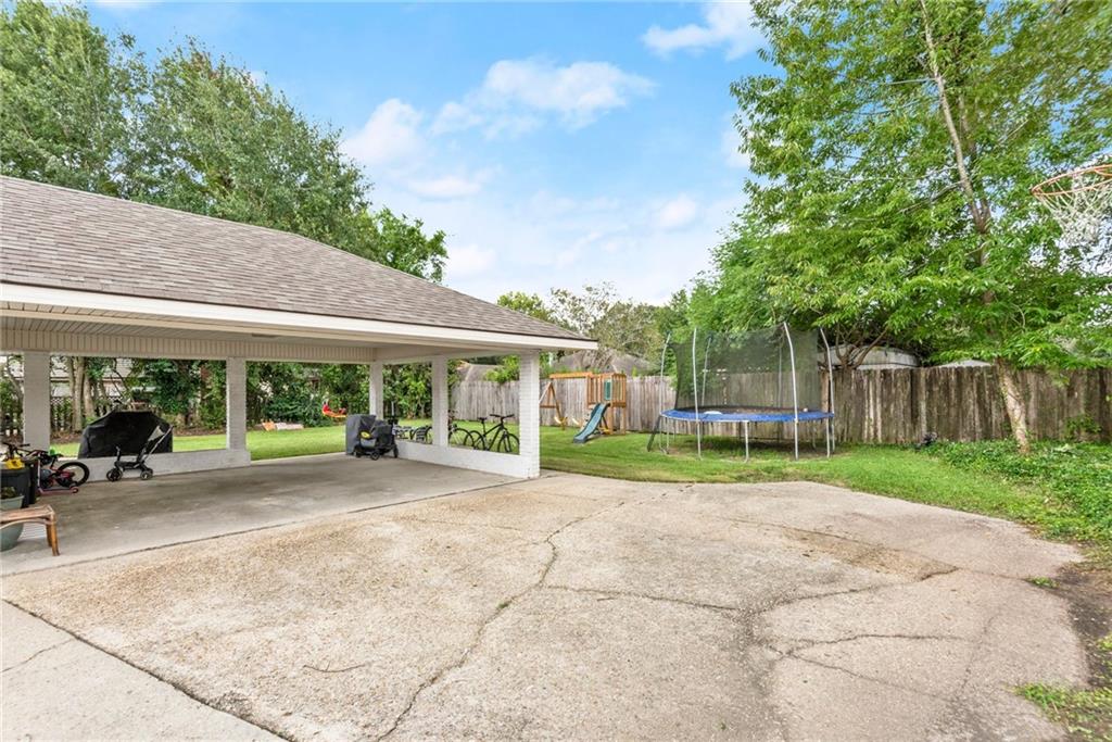 1518 Chippenham Drive, Baton Rouge, Louisiana image 13