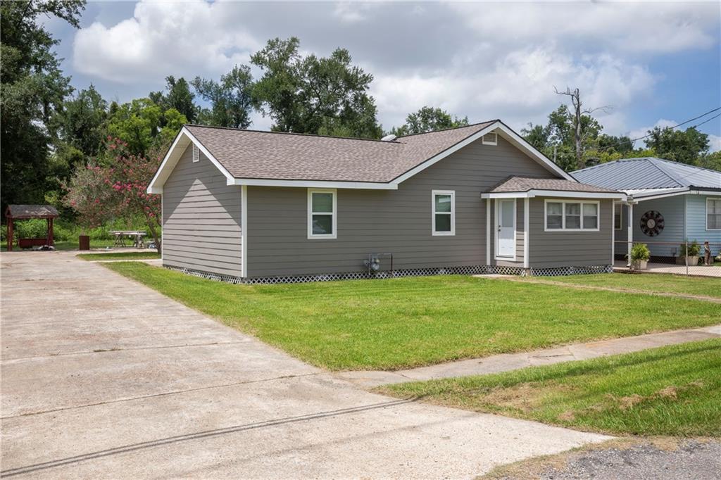 211 Evangeline Road, Montz, Louisiana image 3